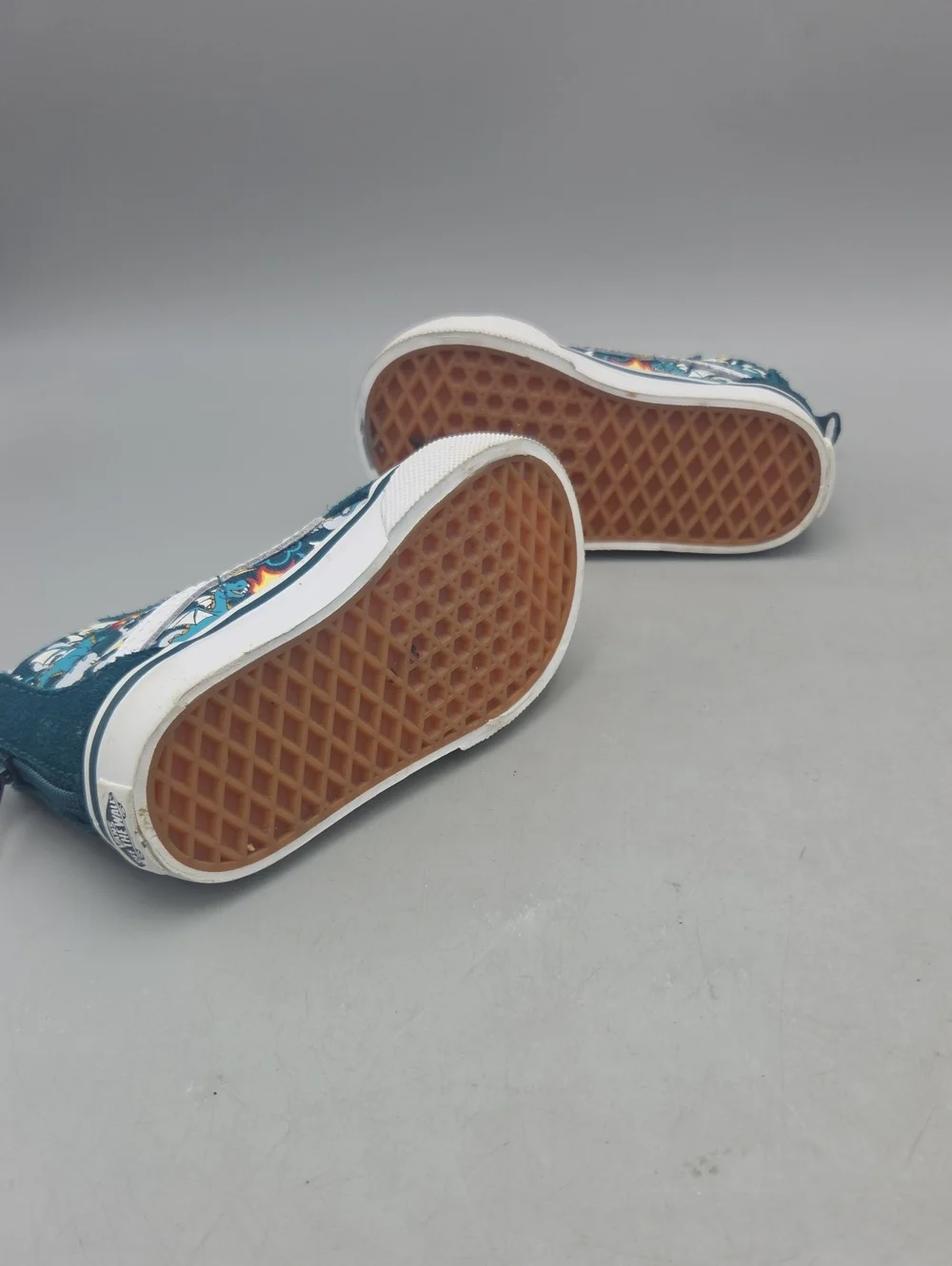 Vans questions leave